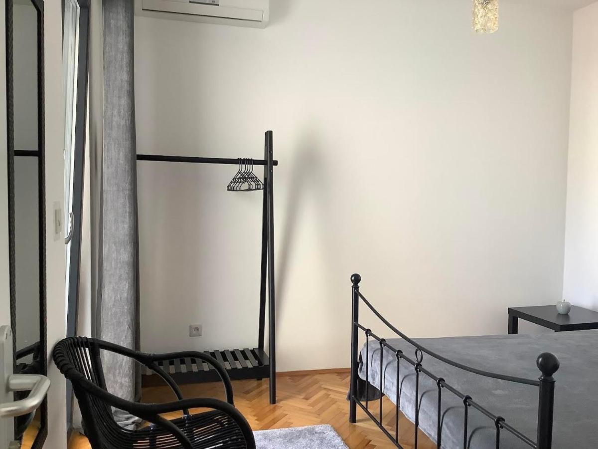 Rooms 22 - Beachfront プリモシュテン エクステリア 写真